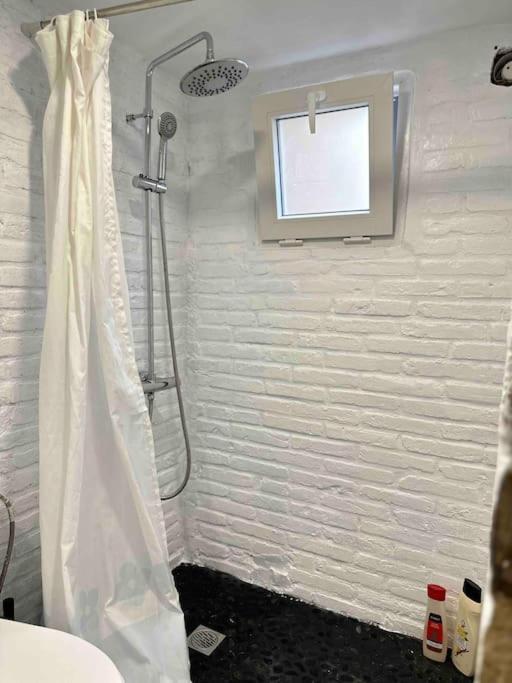 Cozy En Ruzafa 2-4 Personas Con Aire Acondicionado Y Salida Directa A Terraza Appartement *